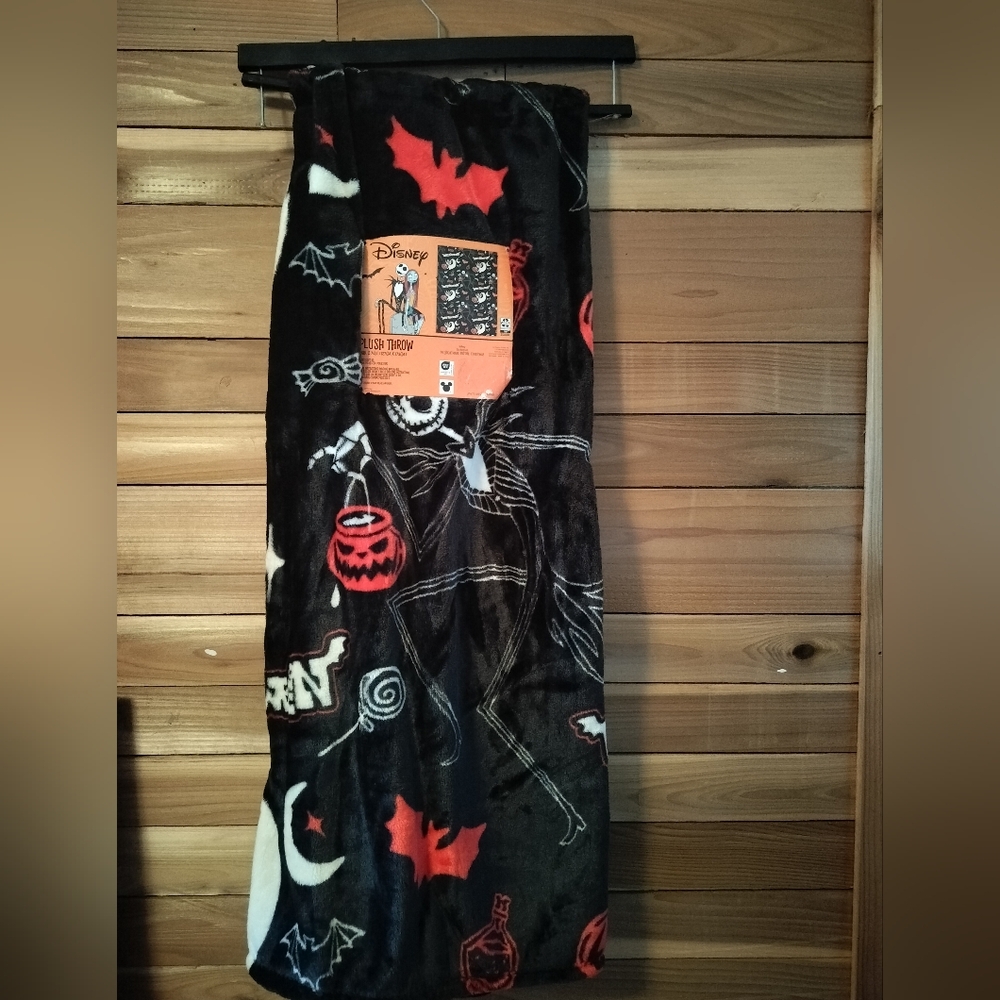 Disney's the nightmare before Christmas throw- Christmas theme, new!